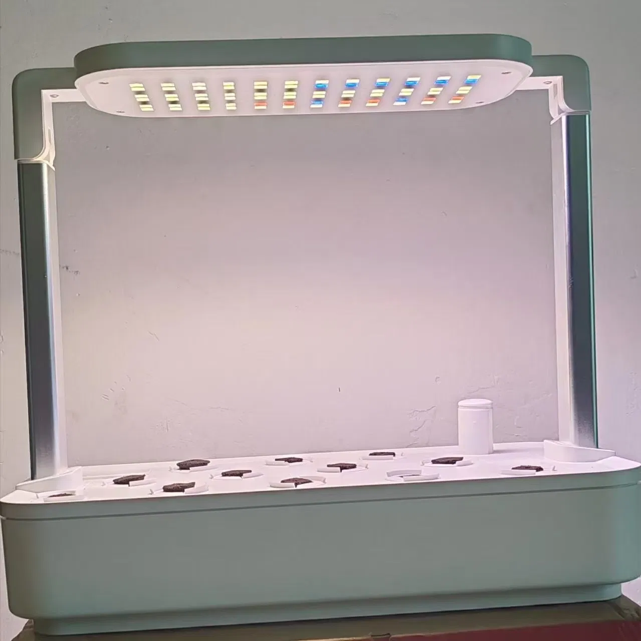 IP65 Indoor Garden Hydroponic Planter with 12 Pods Adjustable Grow Light System