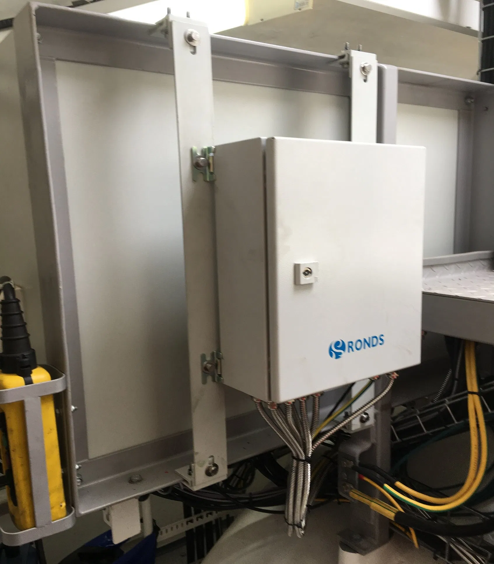 Machinery Vibration Monitoring System for Predictive Maintenance