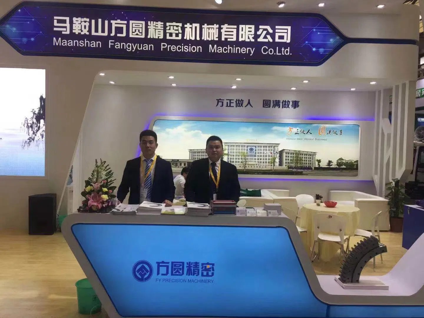 Custom Slewing Ring Solutions for Optimal Heavy Equipment Efficiency