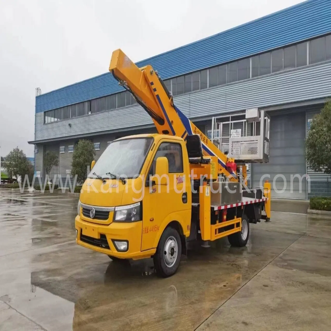 Premium 23m Telescopic Aerial Lift Platform for Heavy Duty Tasks in Industrial Equipment Installation