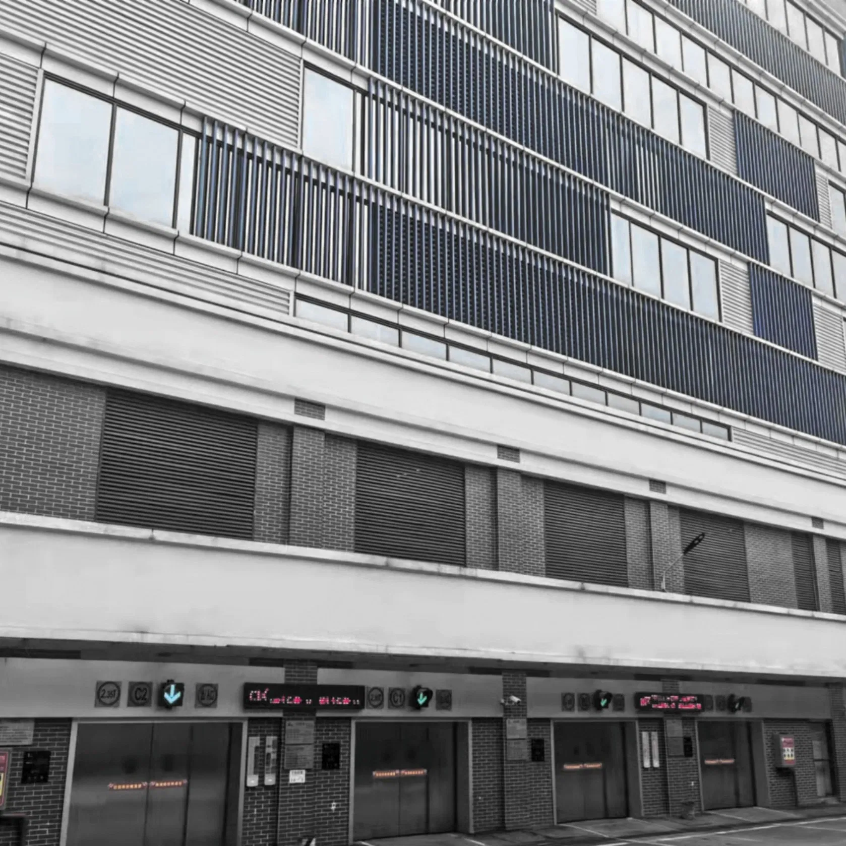 Automated Parking Tower with Redundant Vehicle Condition Monitoring Systems for Maximum Safety