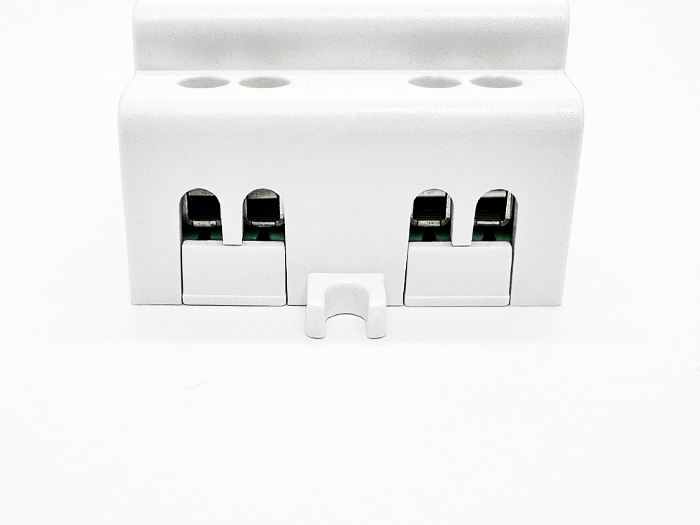 Smart Power Management Hub with Voice Control and WiFi Monitoring