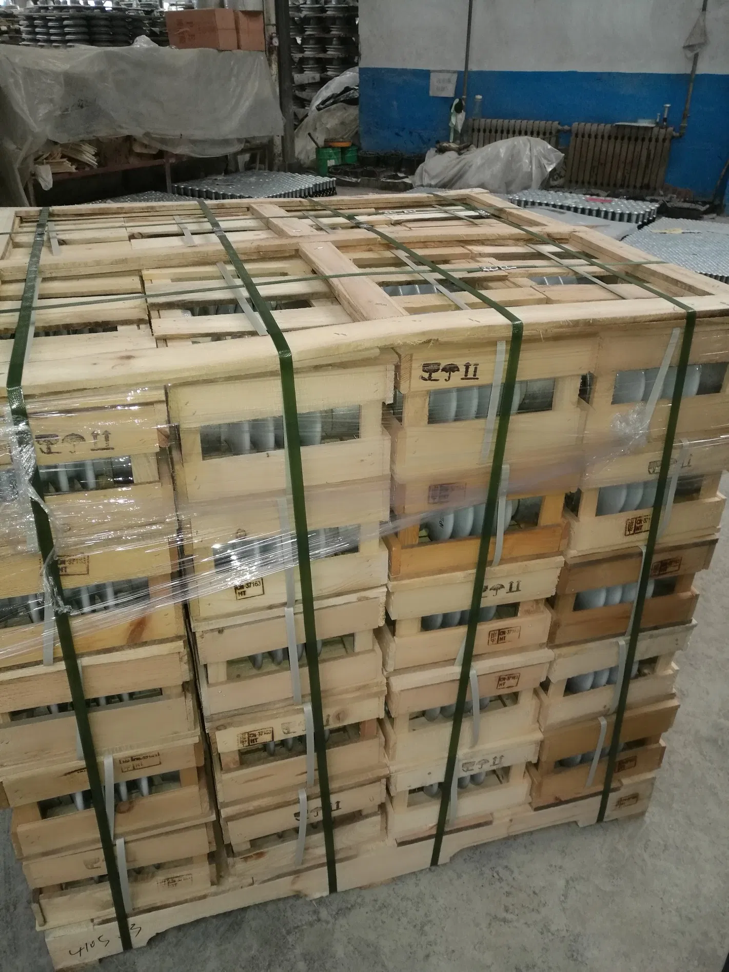Poste de núcleo sólido de cerámica porcelánica para subestación