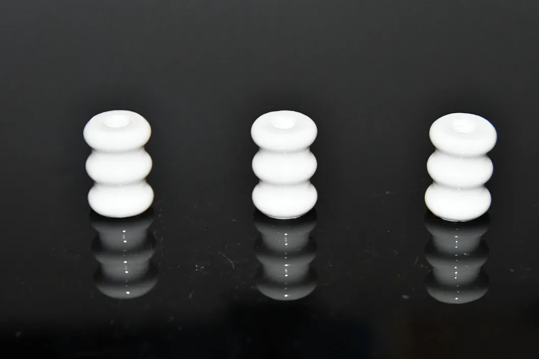 Aislador de productos eléctricos de porcelana en bobina 53-2