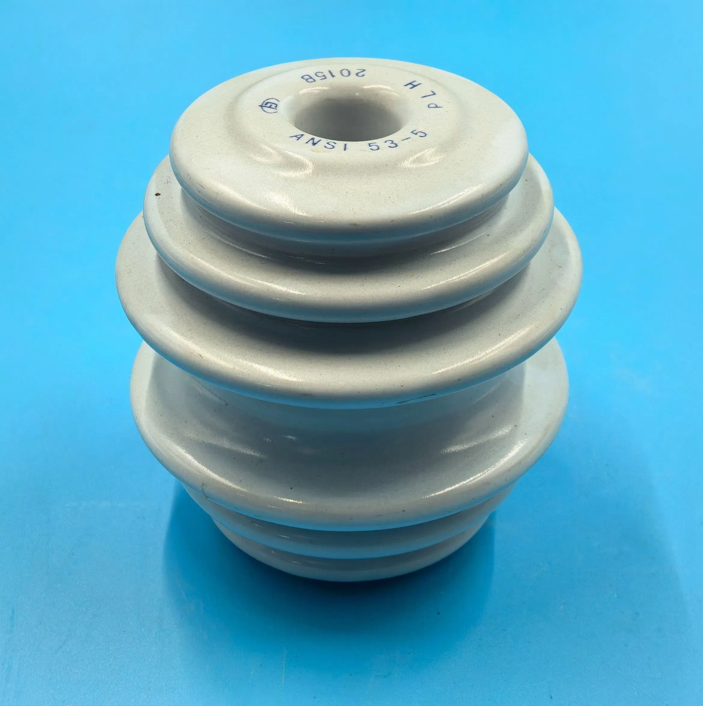 Aislador de porcelana tipo carrete ANSI 53-5 de alta calidad para líneas de transmisión