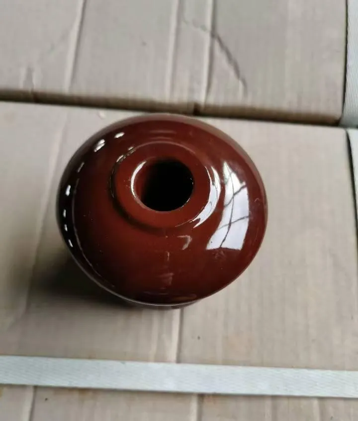 Aislador de porcelana de gancho de baja tensión premium para un rendimiento confiable