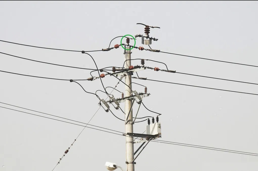 Aisladores cerámicos eléctricos, aislador de porcelana para línea de postes