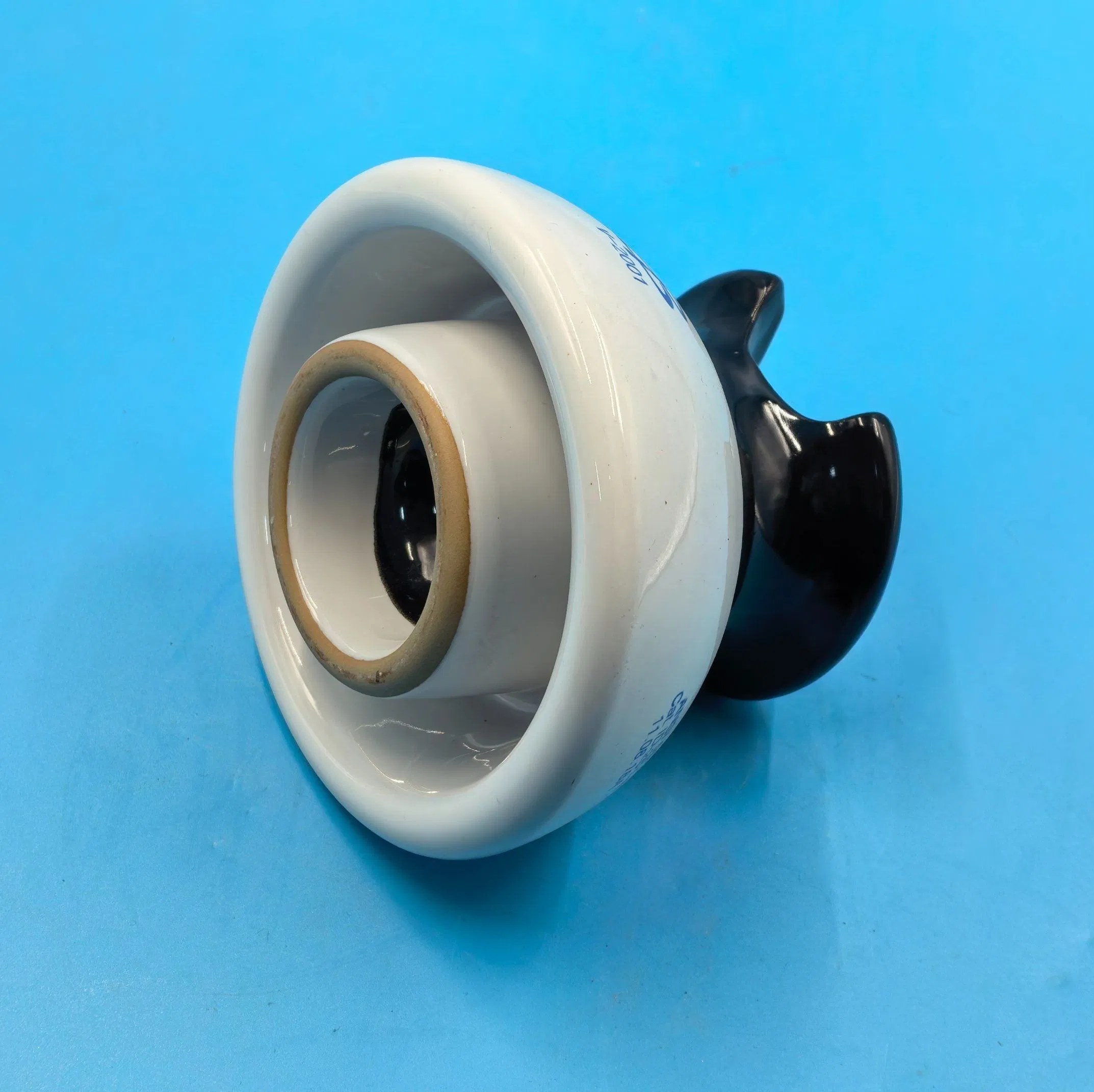 Aisladores de porcelana de tipo pin ANSI 55-3 de alta calidad para líneas de transmisión de energía eléctrica