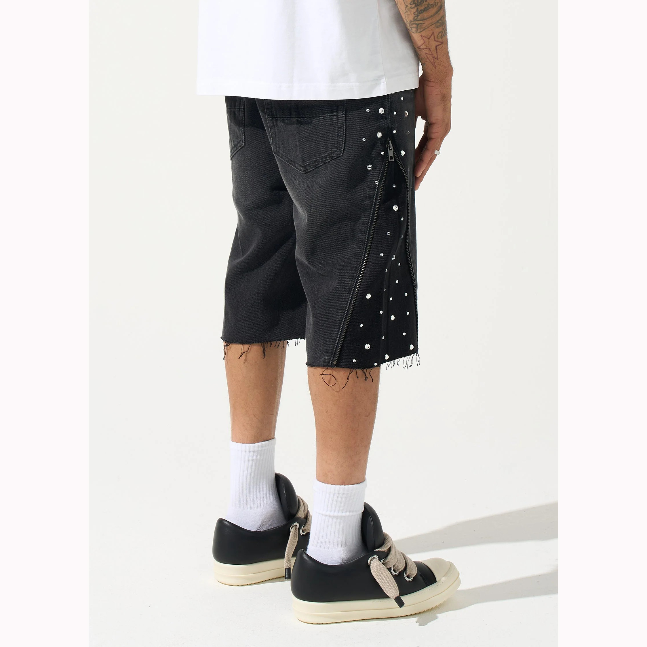 Vintage Wash Premium Black Denim Shorts Custom Rhinestone Mens Shorts Raw Hem Side Zipper Streetwear Appeal comfort Meets Style