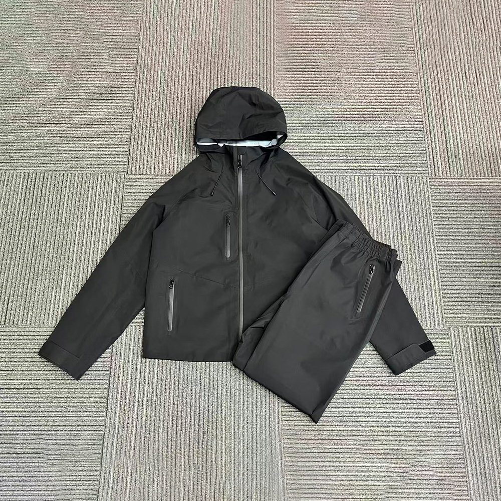 Custom Logo Black Windbreaker Hoodies Set Men Waterproof Jacket And Pants