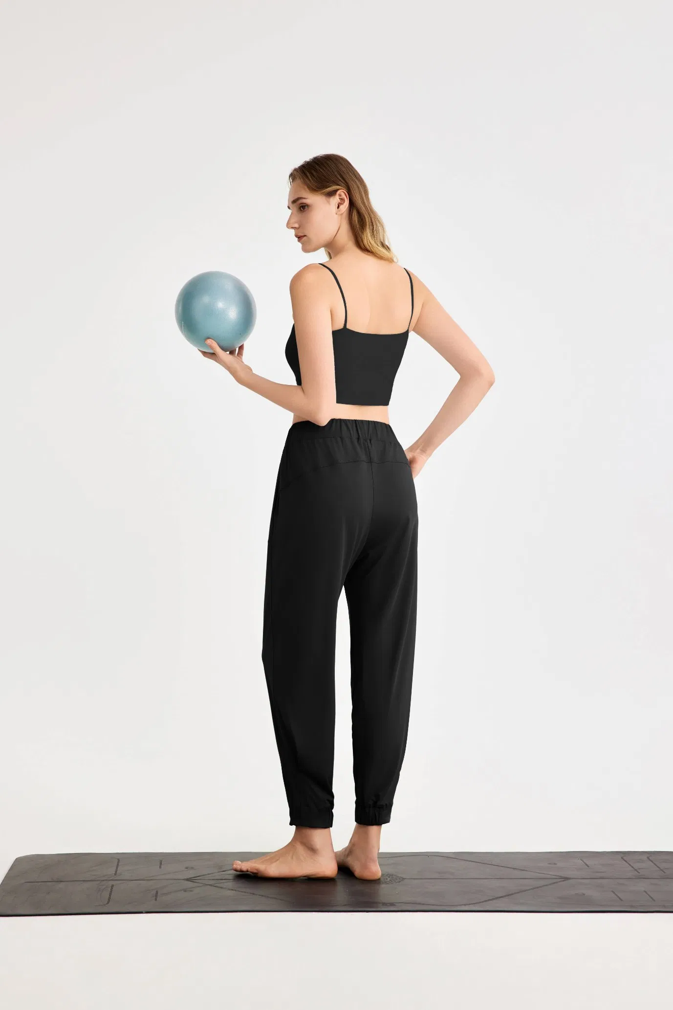 Women's Activewear Sports Pants Highwaisted Slim Yoga Joggers
