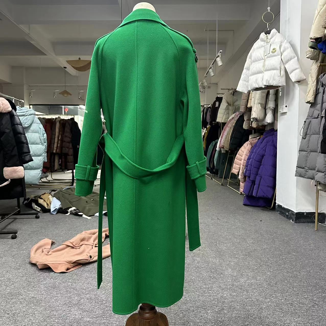 Wholesale Women's Green Wool Trench Coat Single-Breasted French Style with Fur Solid Color Loose Leisure Winter Fashion Overcoat