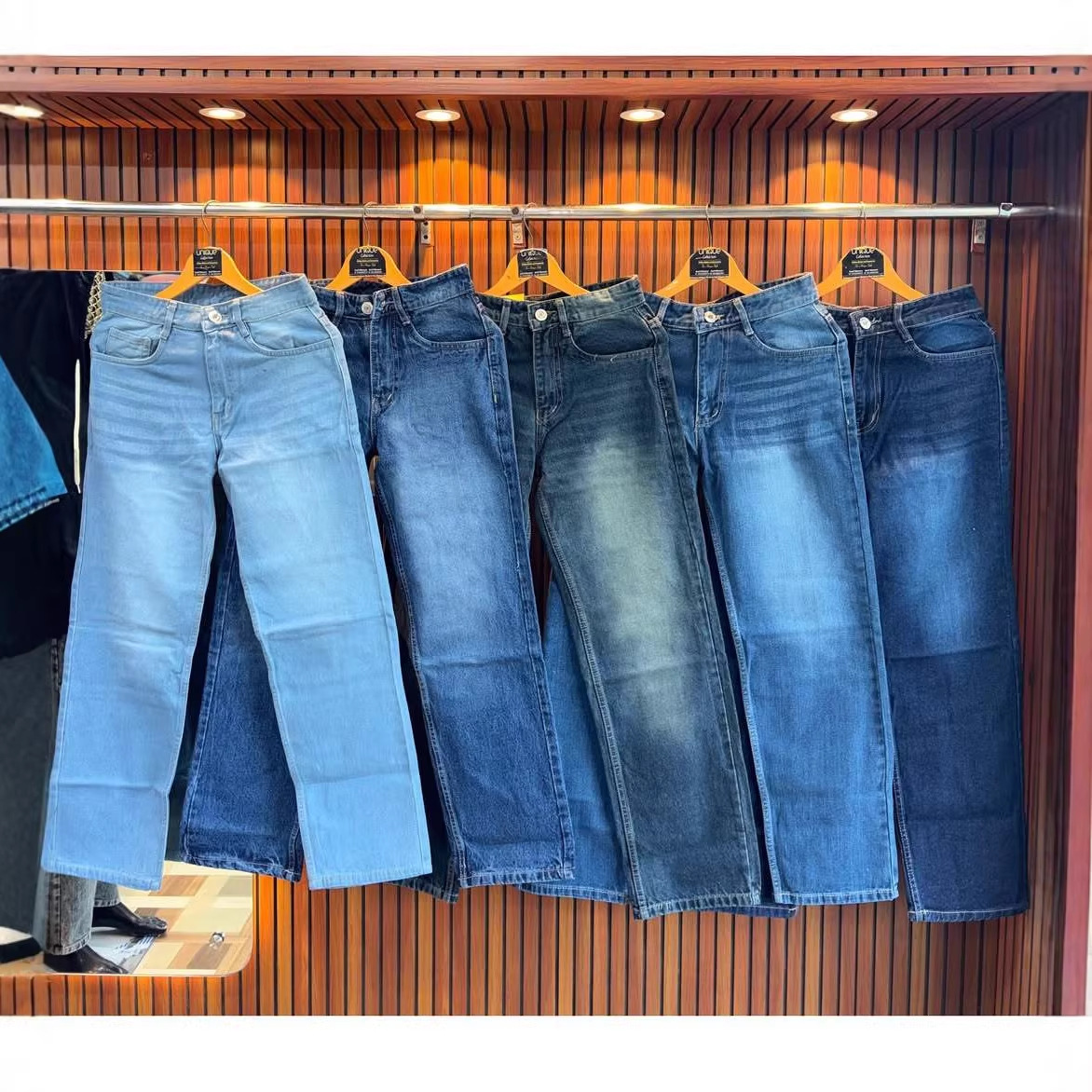 Men's Medium Wash Distressed Overalls High Eco-Friendly Slim Fit Denim Pants for Autumn/Winter/Summer Casual Daily Street Wear