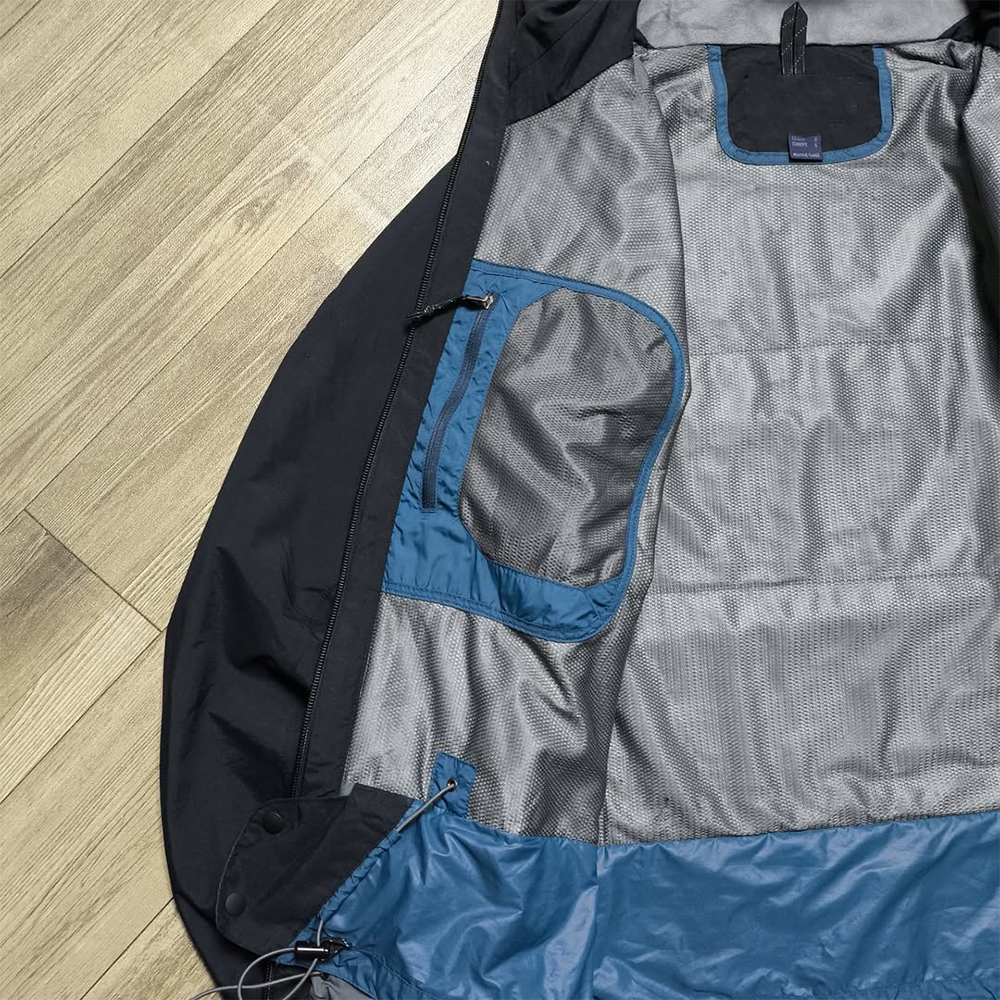 Custom Black Waterproof Outdoor Jackets Men's WindbreakerJacket Manufacturer