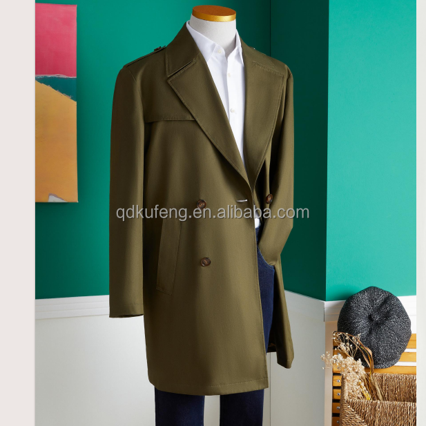 Bespoke men suit detailed look