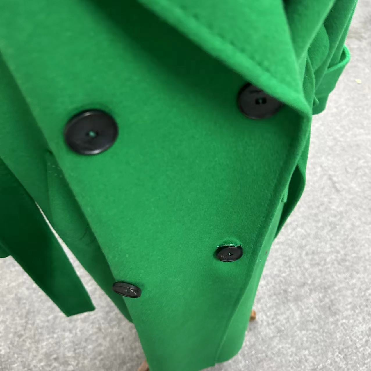 Wholesale Women's Green Wool Trench Coat Single-Breasted French Style with Fur Solid Color Loose Leisure Winter Fashion Overcoat