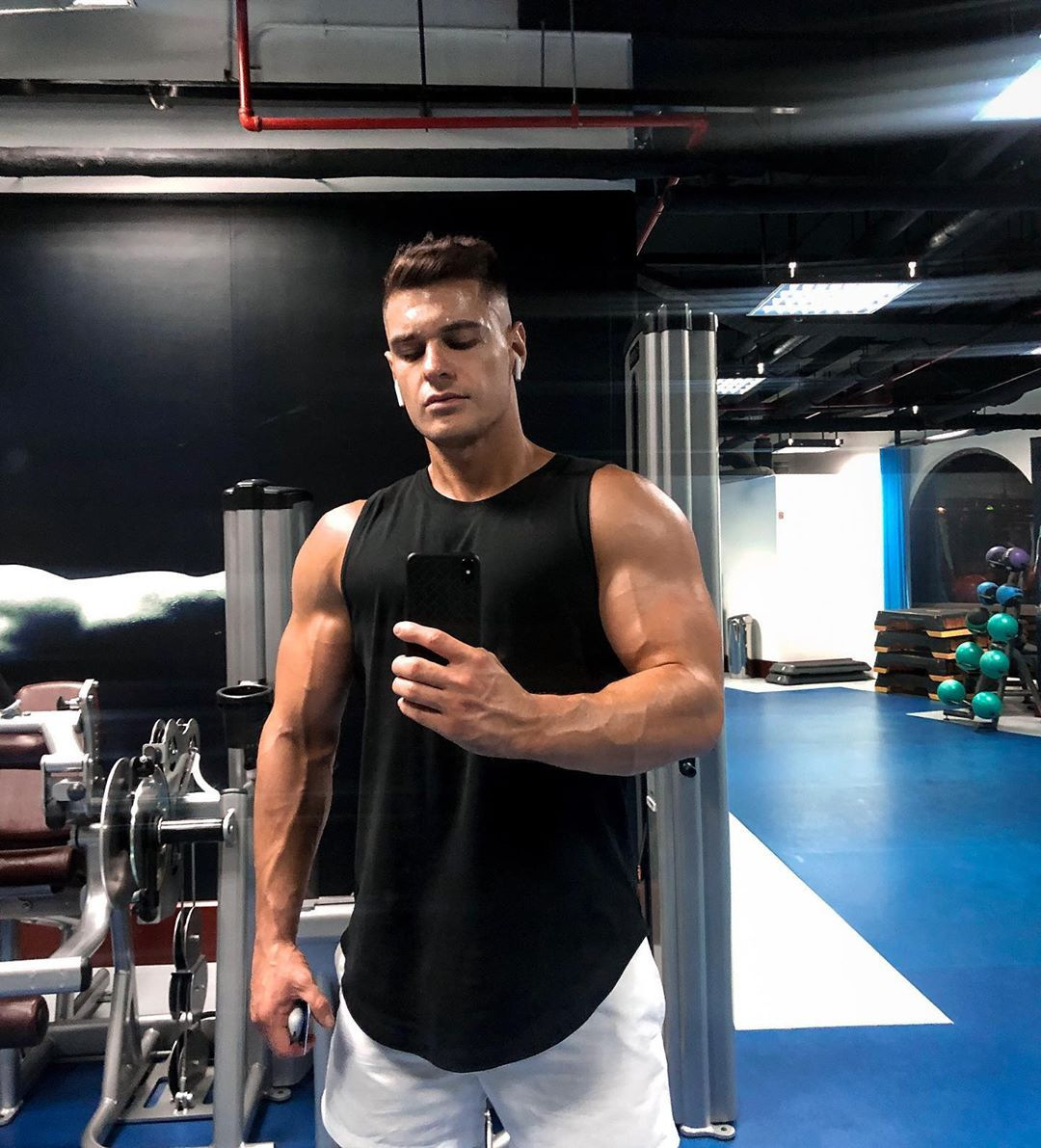 Wholesale Men's Custom Summer Workout Fitness Basketball Breathable Knitted Casual Style Gym Tank Top
