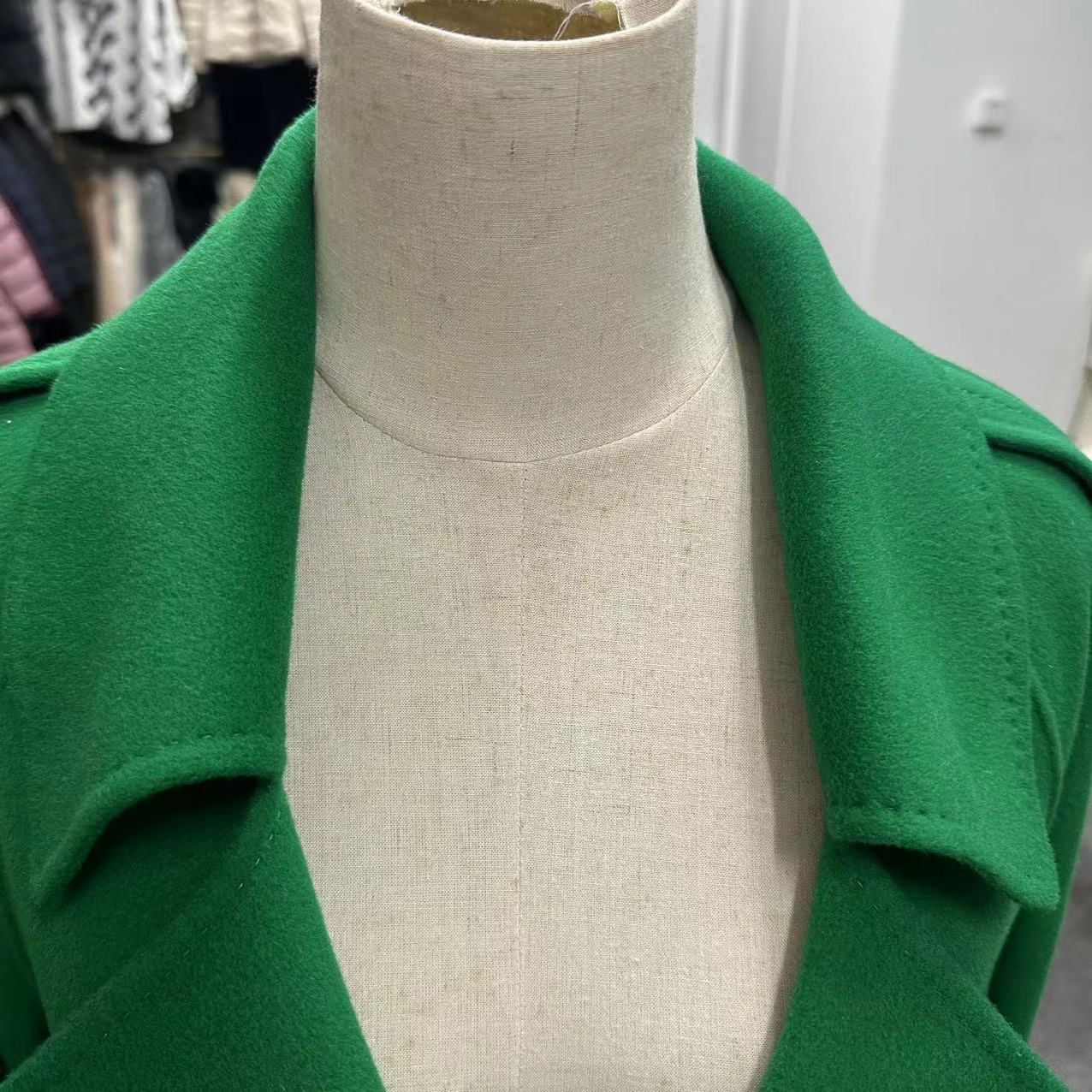 Wholesale Women's Green Wool Trench Coat Single-Breasted French Style with Fur Solid Color Loose Leisure Winter Fashion Overcoat