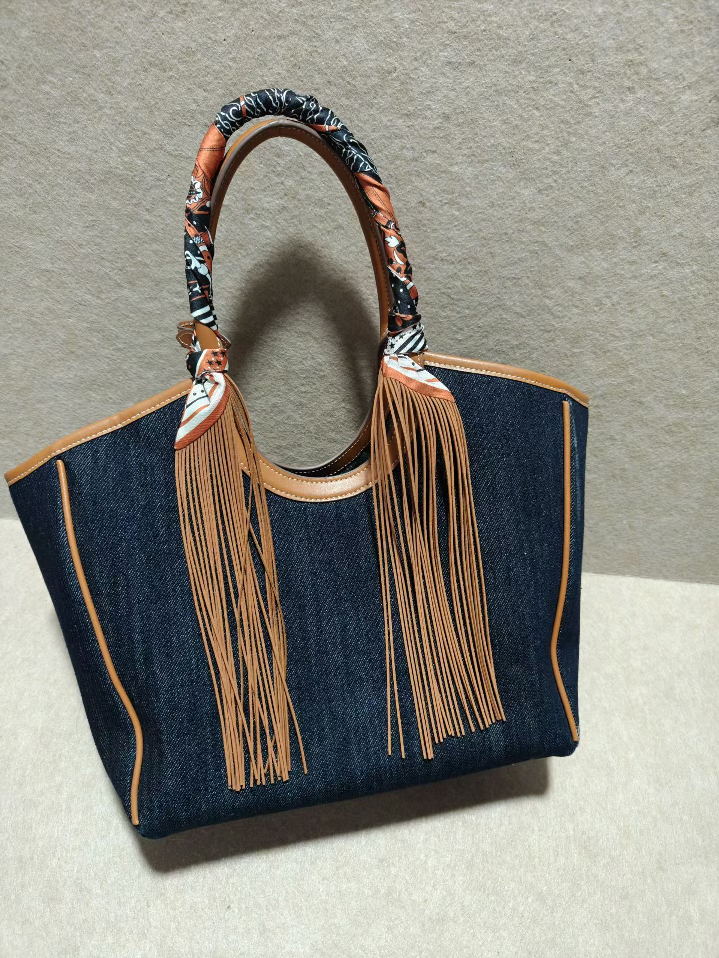 Webbing Material Visual 3