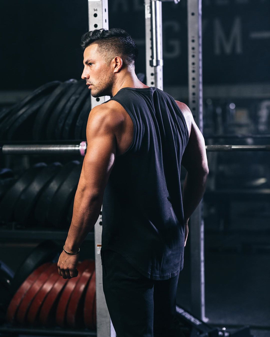 Wholesale Men's Custom Summer Workout Fitness Basketball Breathable Knitted Casual Style Gym Tank Top