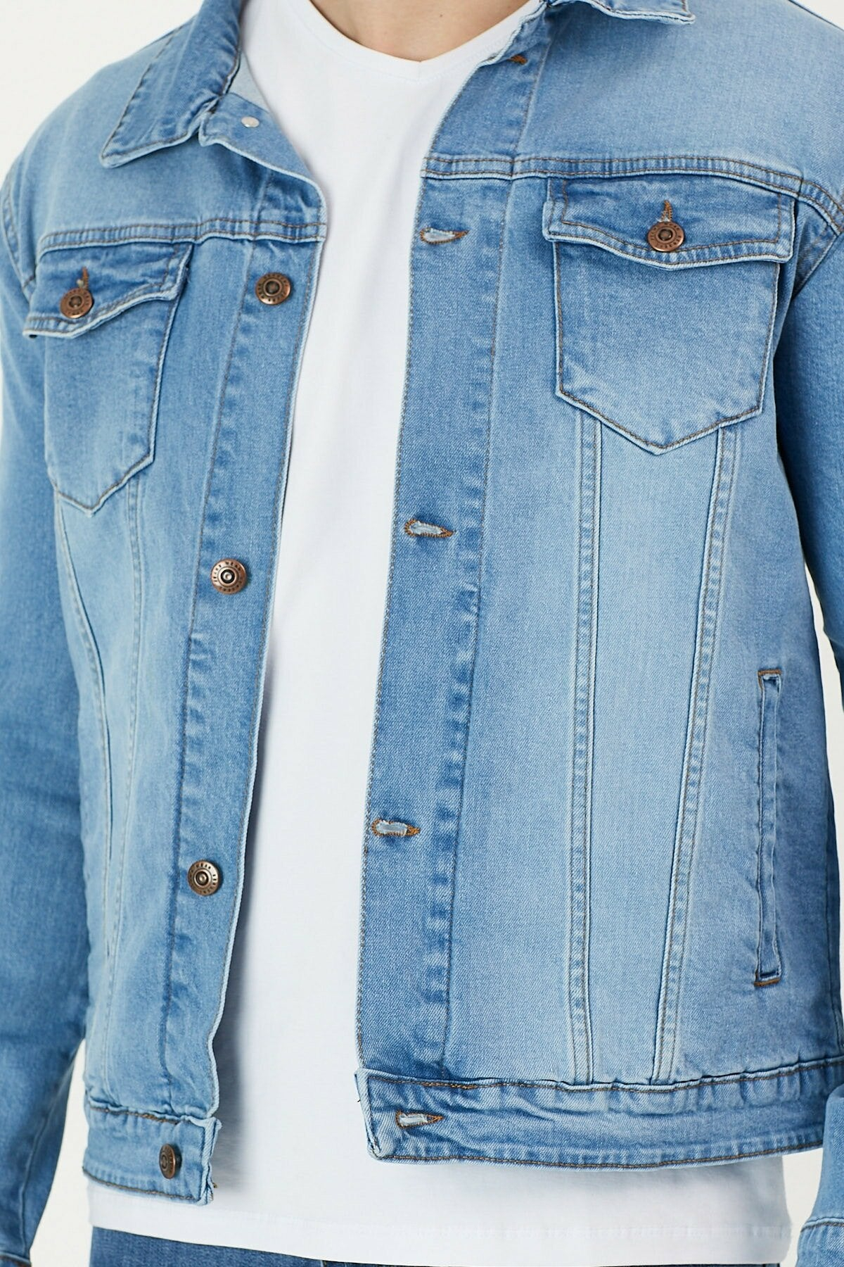 Detail Image 2