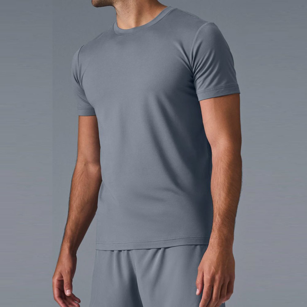 Customized Polyester Gym Fitness Men's T-Shirt Quick-Dry Slim Fit Tight Stick Sleeve O-Neck Tee Screen Printing T Shirt for Men