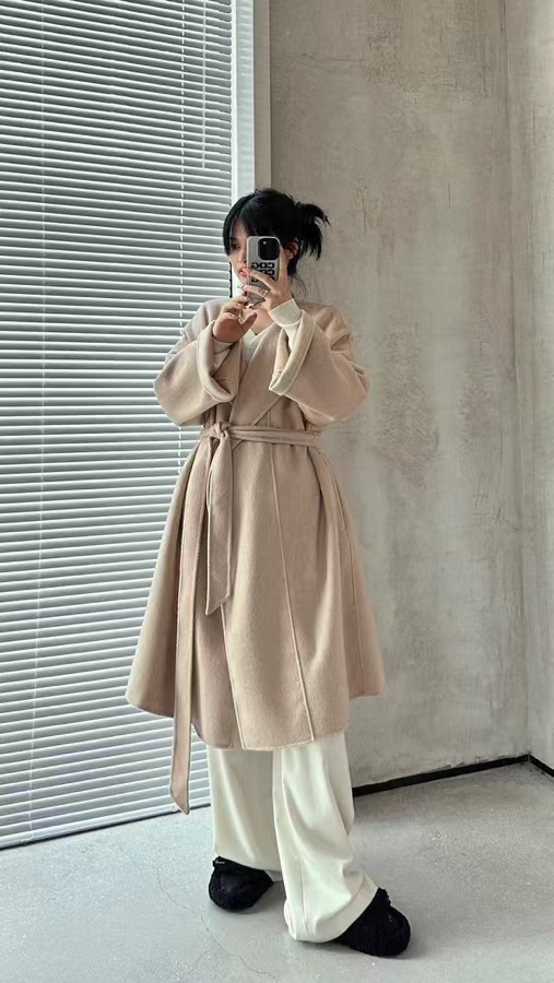 European Style Womens Winter Waterproof Breathable Warm Long Fashion Overcoat Elegant Simple Chic Cashmere Coat