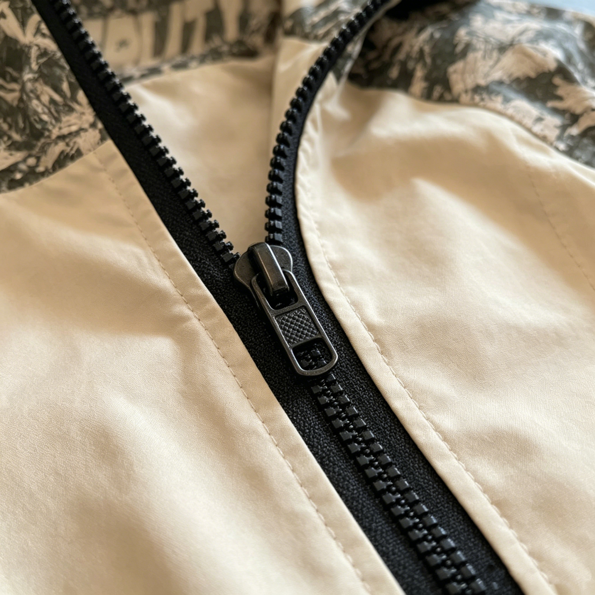 Custom Windproof Camouflage Oversized Jacket Waterproof Nylon Lightweight Outdoor Windbreaker Hoodie Color Block Zipup Vintage