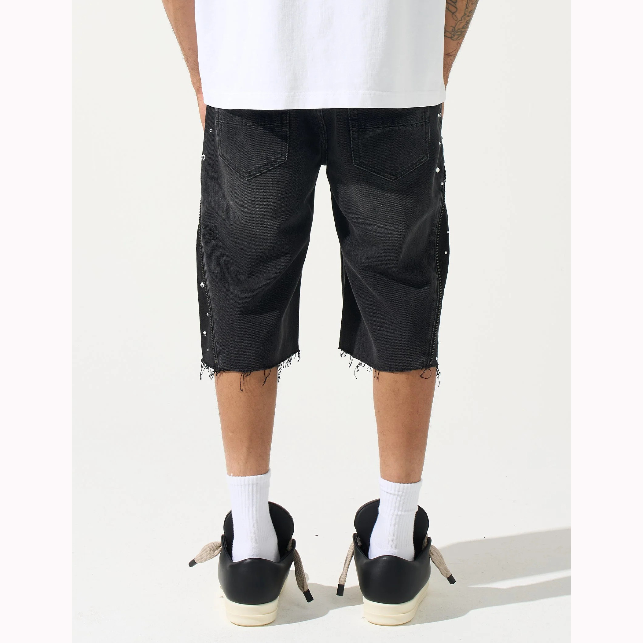 Vintage Wash Premium Black Denim Shorts Custom Rhinestone Mens Shorts Raw Hem Side Zipper Streetwear Appeal comfort Meets Style