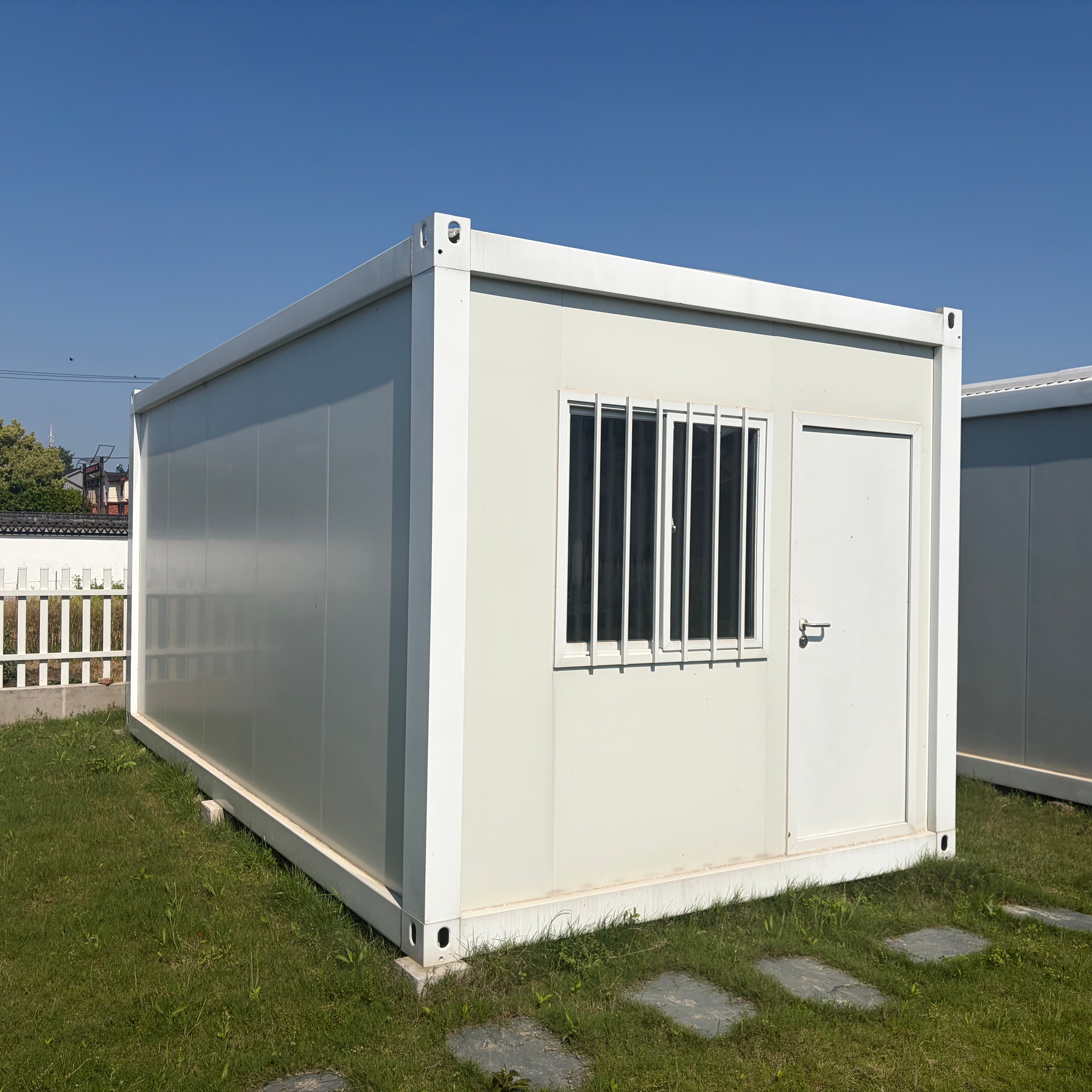 Modern Design 20ft Prefabricated Modular Portable School Detachable Flat Pack Container House Office Building Villa Apartment