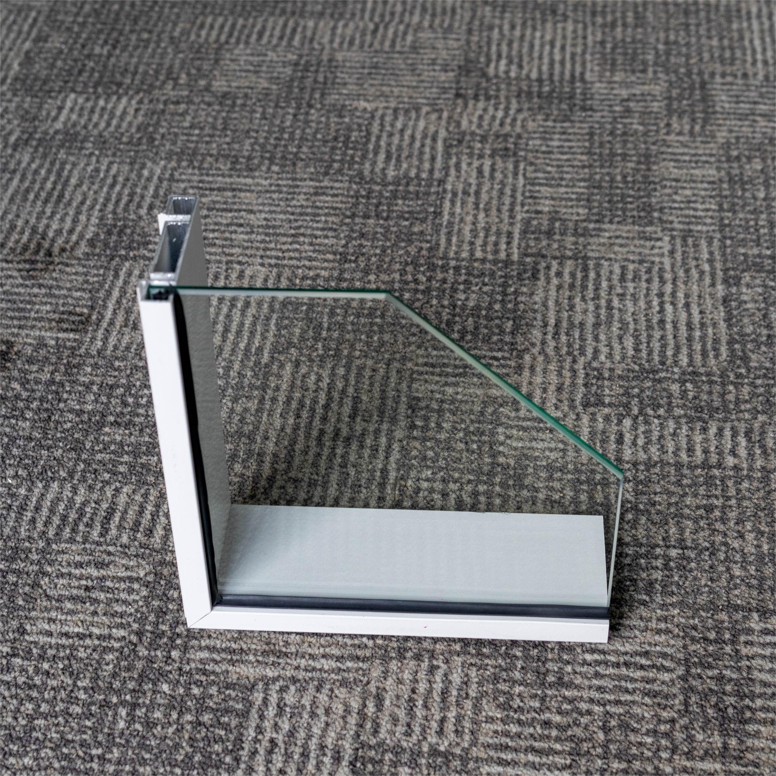 Single glass side partition