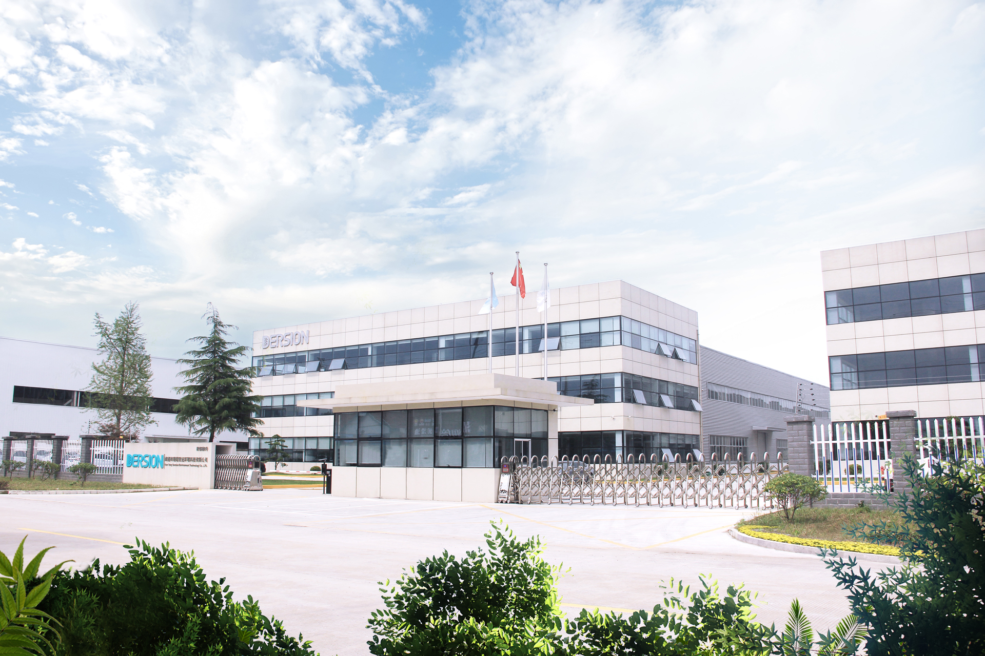 In-house Cleanroom Fabrication