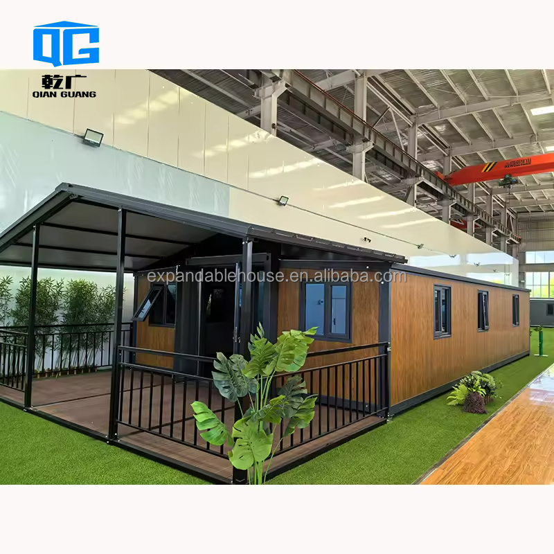 Wholesale Price 40ft Expandable Container House 4 Bedrooms Prefab Home Modular Cabin for Hotel/Campsite with Terrace and Roof