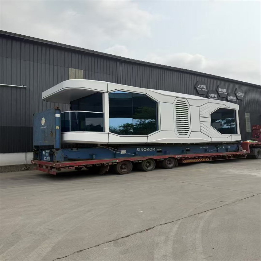 Travel Resort Space Capsule House Factory Home Modern Modular Vessel House