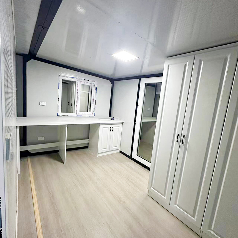 Elegant Modular Container Villa: Durable, Windproof, and Fire Resistant