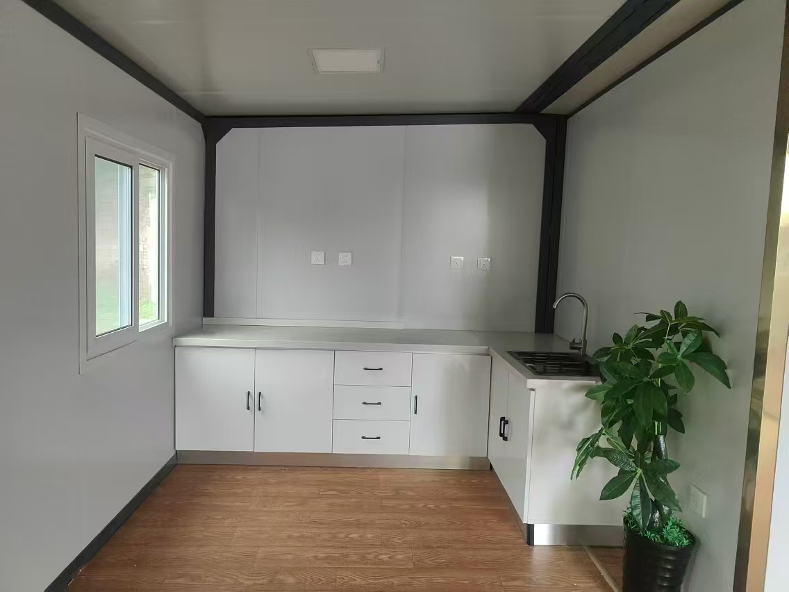 Modern 20ft &amp; 40ft Steel Container House Factory Supplier's Cheap Portable Prefab Tiny Home Villas Foldable Modular Tiny House