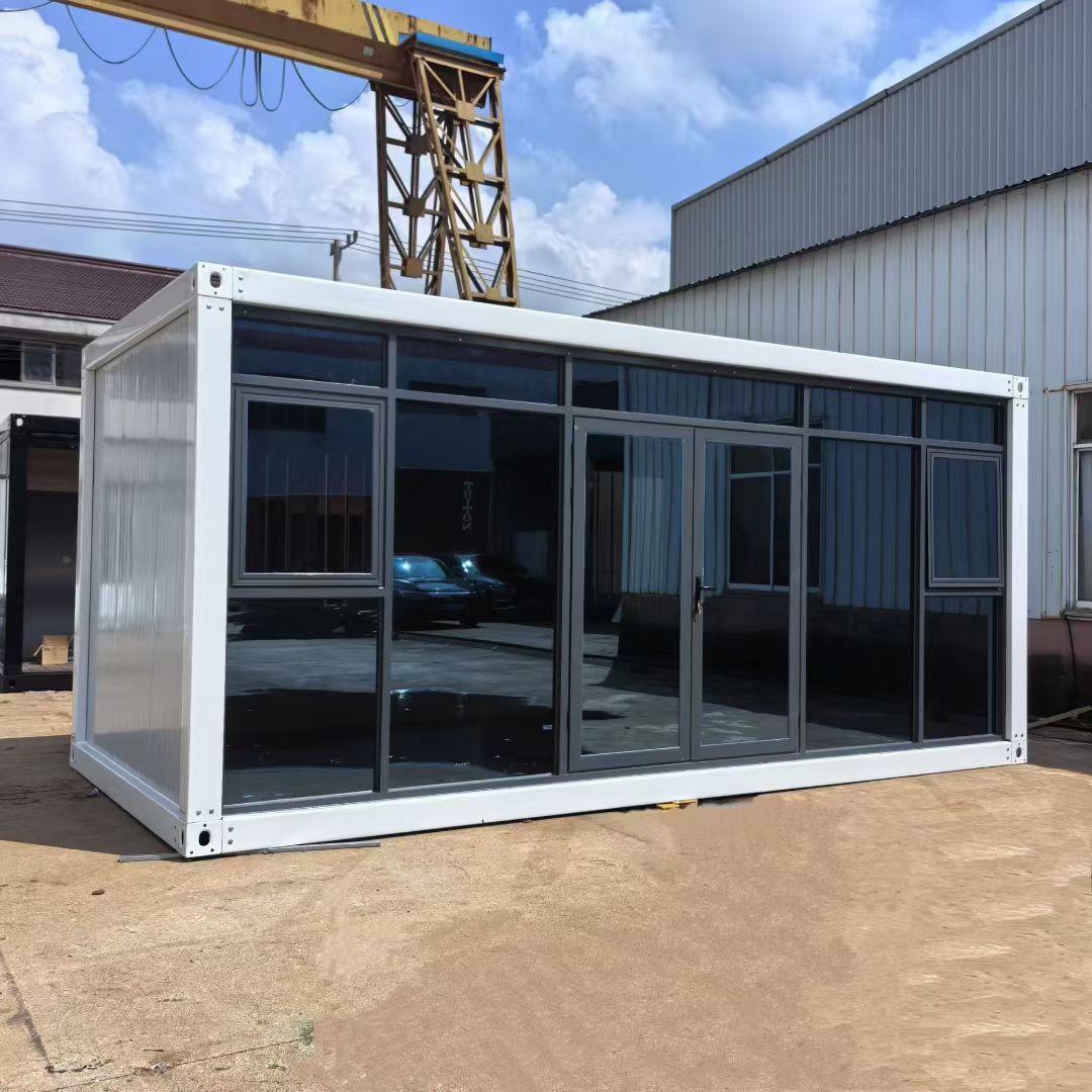 Wholesale Low-cost Modern Prefabricated Modular Container Houses for Offices and Shops: 20-foot Small Luxury Apartments