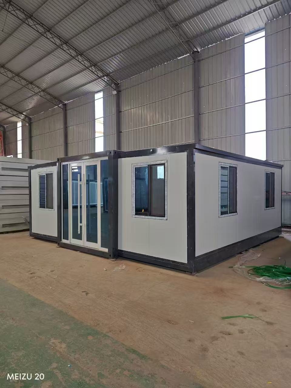 Expandable House Exterior