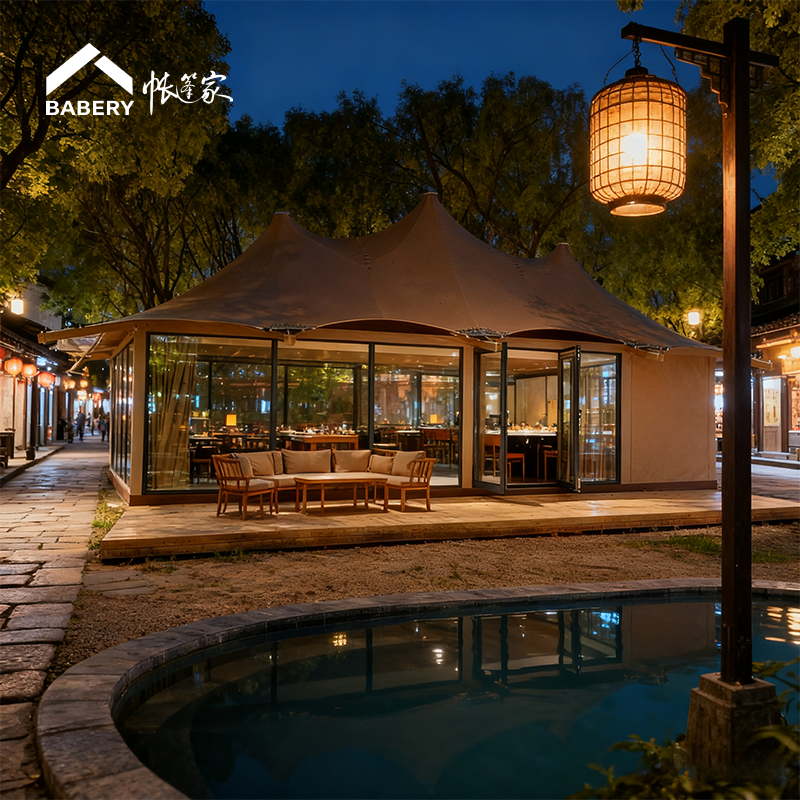 A Modern Luxury Vacation Project That Replaces Prefabricated Luxury Steel Frame Containers with Hotel Rooms and Sandwich Panels