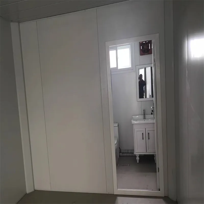 Prefab Prefabricated Flat Pack 20 Feet 40FT Shipping Container Premade Modular House