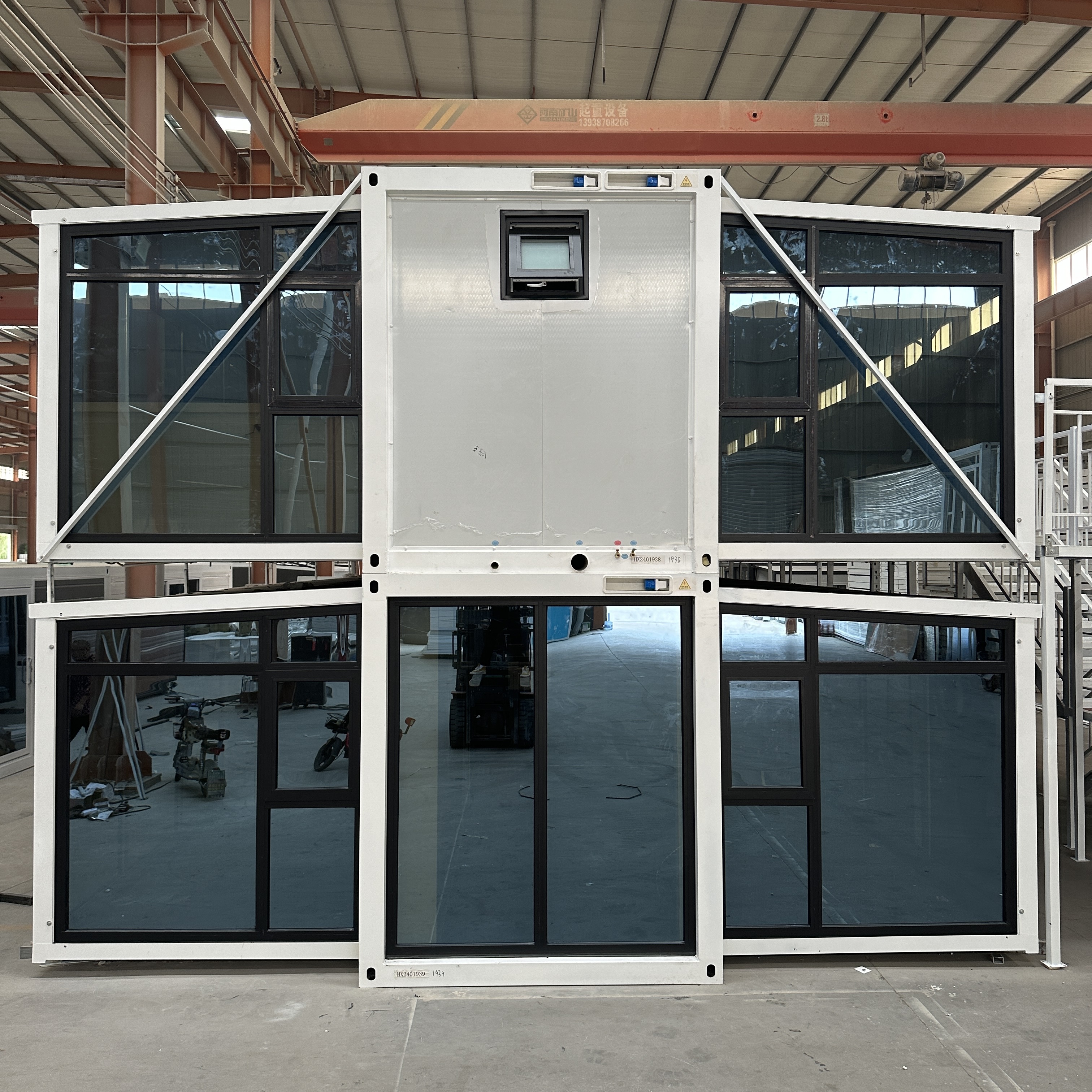Ready Made Luxury Cabin Expandable Steel Prefabricated Home Modular Folding Tiny Container House