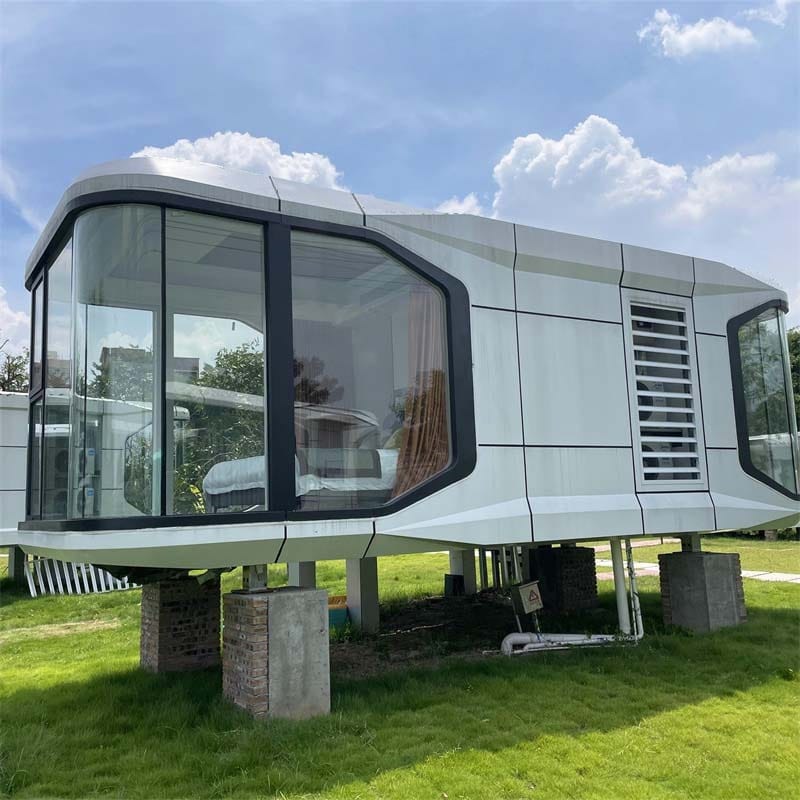 Luxury Space Capsule Home Trailer Prefab Modular Movable Home Capsule House With Wheels Commercial Space on Wheels