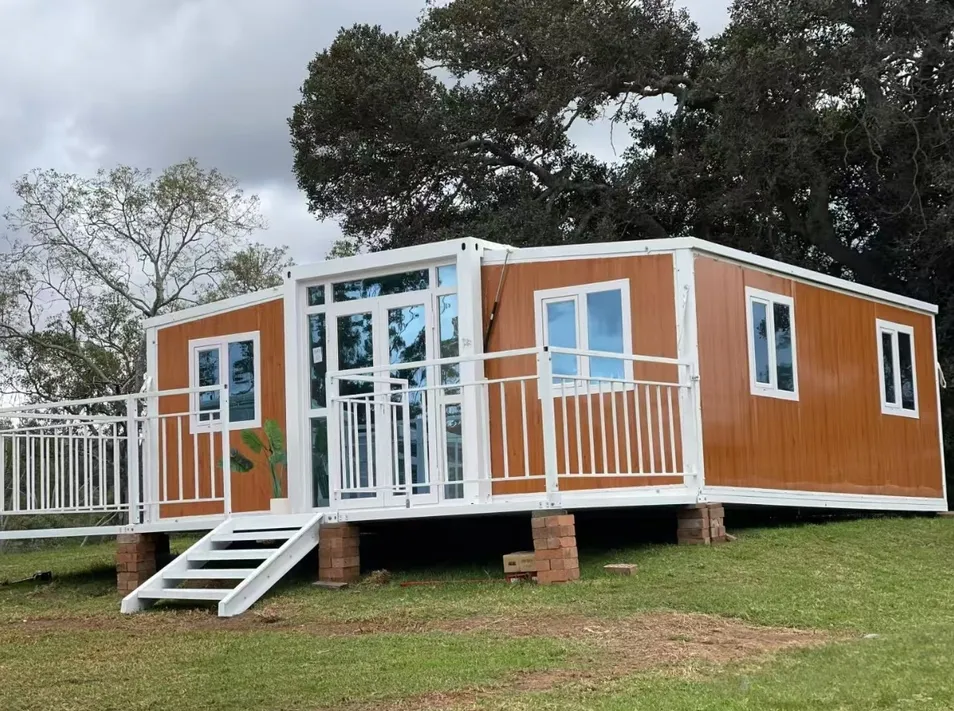 Prefab Fast Build Prefab House 10FT 20FT 40FT Modular Folding Container Hotel House Small Tiny Container House Home Office