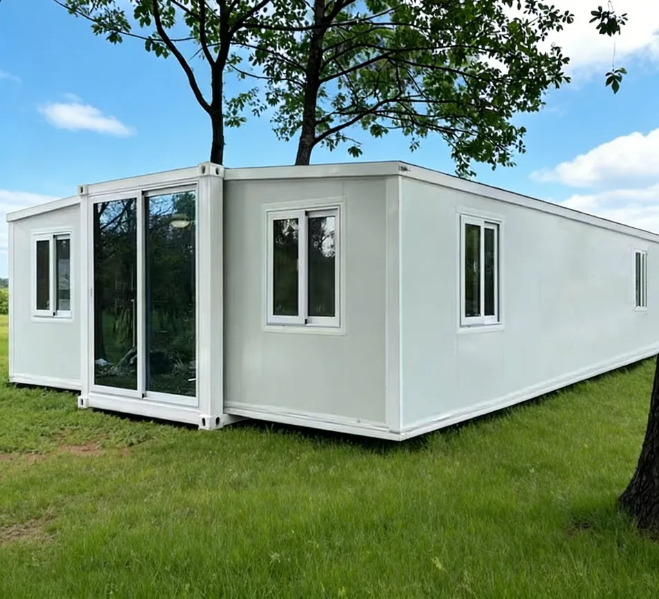 Elegant Modular Container Villa: Durable, Windproof, and Fire Resistant