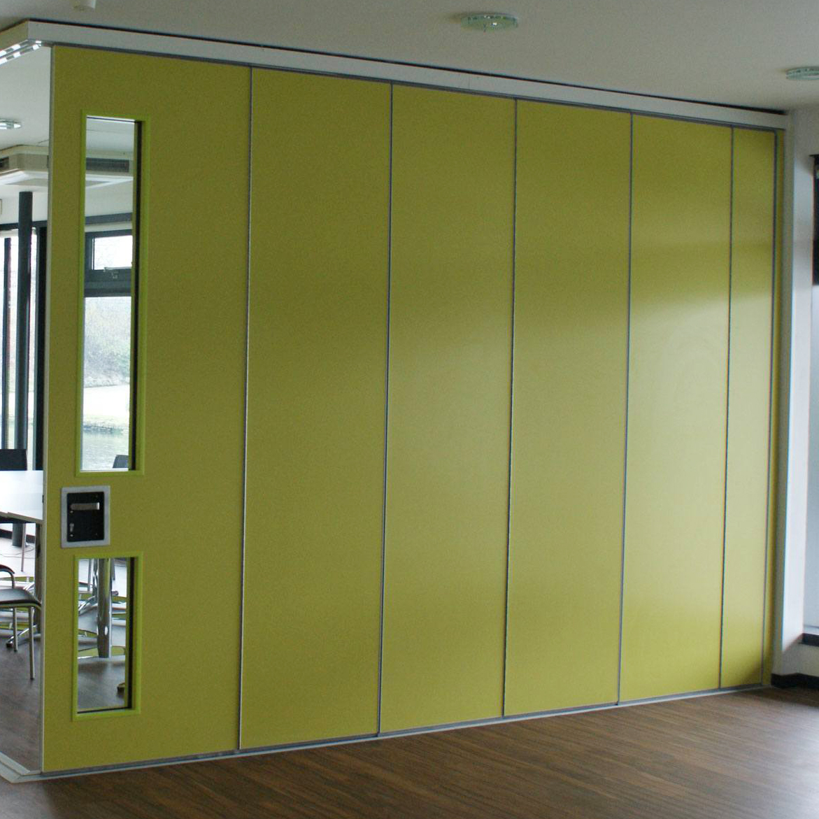 Adjustable Modern Aluminum Classroom Partition Acoustic Room Divider Wall Sliding Door Foldable School Gym Warehouse Outdoor Use