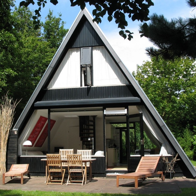 New Modular A-Frame Triangle Villa Custom Steel Structure Prefab Triangular Modern Office Building Outdoor Home Life House