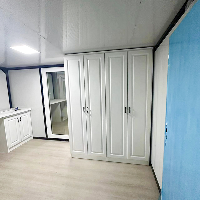 Elegant Modular Container Villa: Durable, Windproof, and Fire Resistant