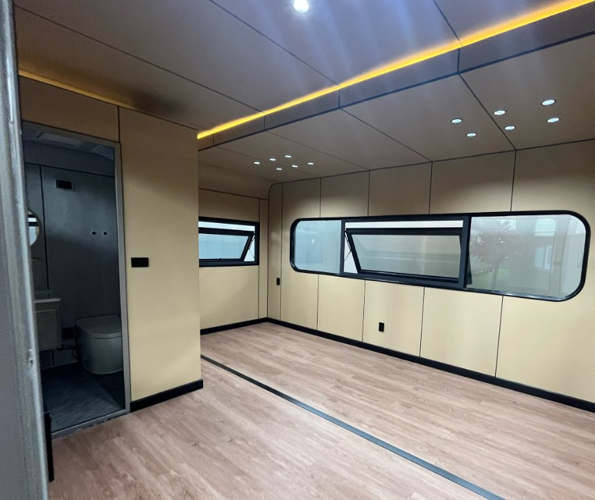 Luxury Movable Prefabricated Container Space Capsule Customizable Mobile Residences Container House Mobile Home Modular Space Capsule House