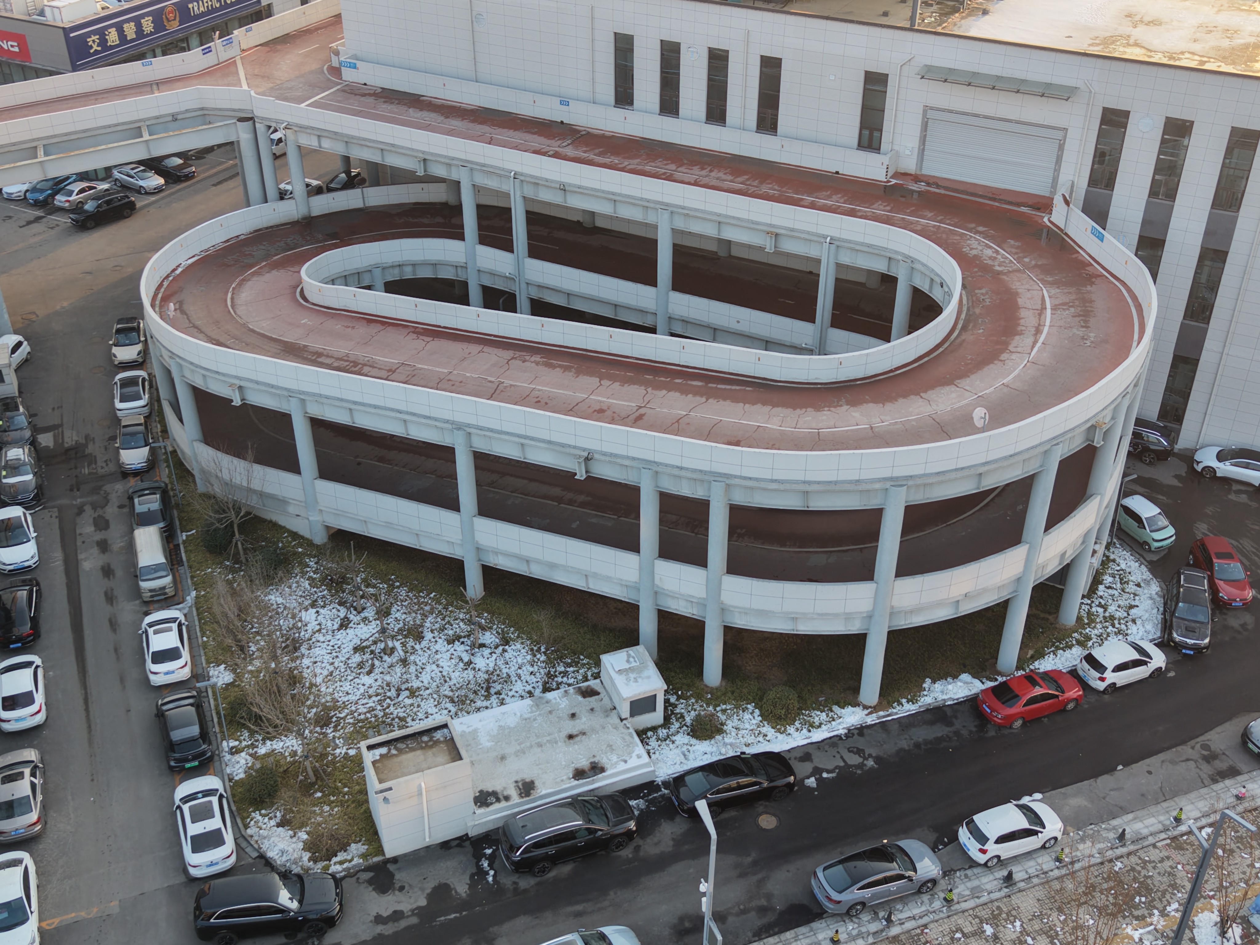 Modern Prefabricated Steel Structure Buildings For Warehouses Factories Schools Malls Hotels Apartments Parks