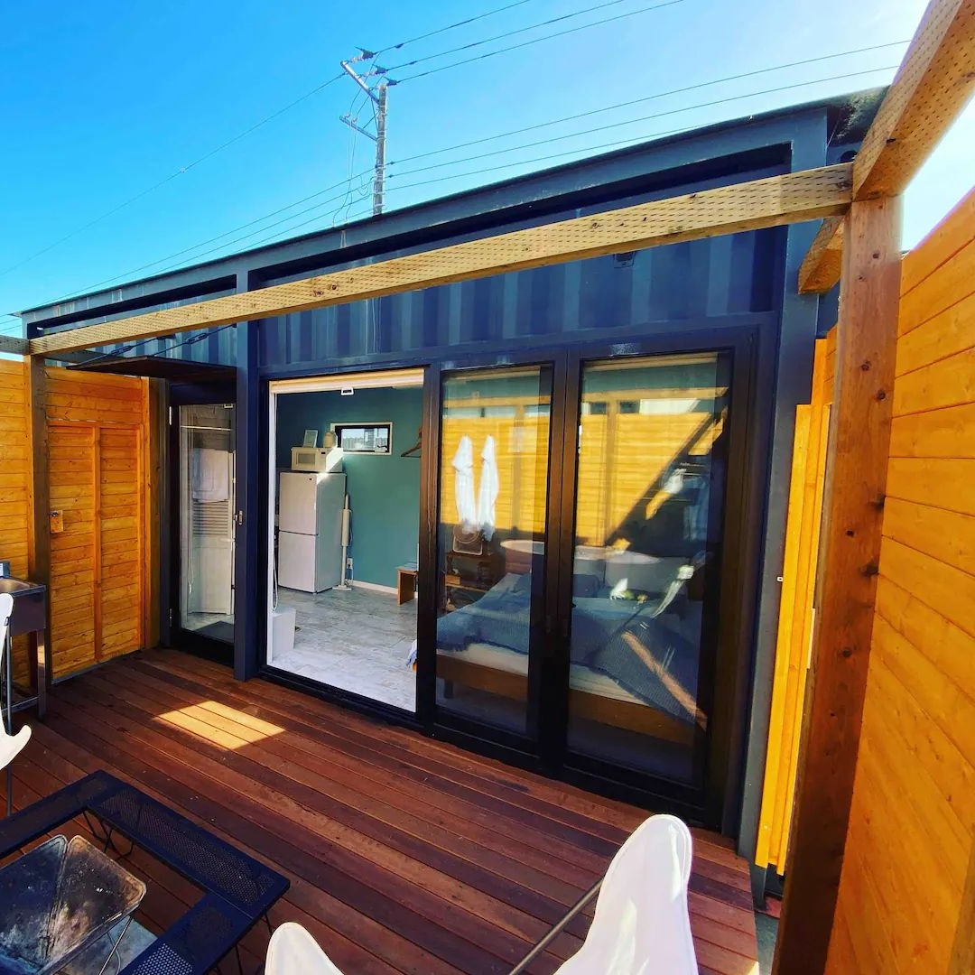 Container Hotel Case 1